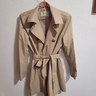 Gabardina Stradivarius Beige Talla M