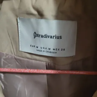 Gabardina Stradivarius Beige Talla M