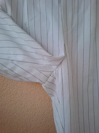 Pantalón pinzas blanco de rayas