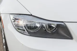 Faros BMW E90 Angel Eyes