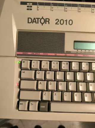 Máquina de escribir Dator 2010