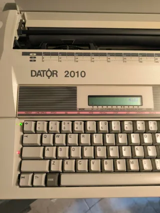Máquina de escribir Dator 2010