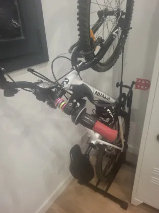 Bicicleta Btwin Rockrider 300