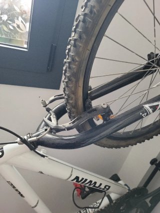 Bicicleta Btwin Rockrider 300 y standd de regalo