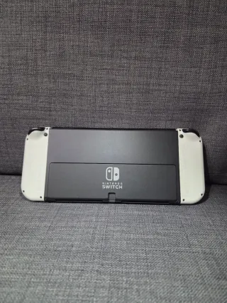 Nintendo Switch OLED Bianca - Garanzia