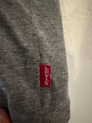 Camiseta Levi's Gris Palmeras California