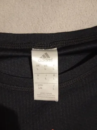 Camiseta deportiva Adidas negra manga corta