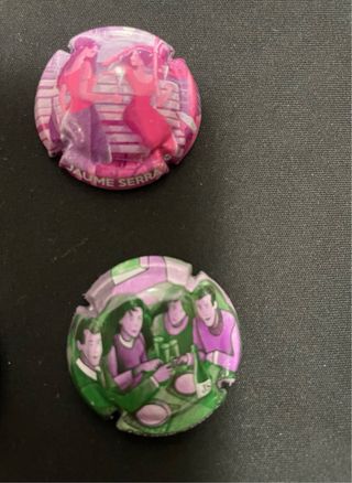 7 Chapas Cava Jaume Serra Ilustraciones femeninas