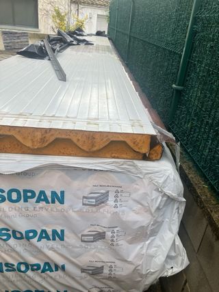 Tejado tipo sándwich sin usar