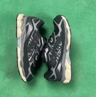 Asics Gel NYC Talla 41 EU Negro/Plata