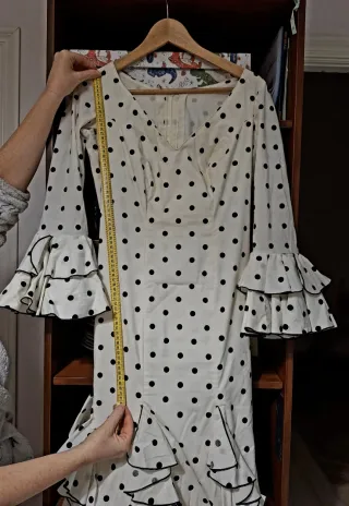 Traje de Flamenca blanco y rosa