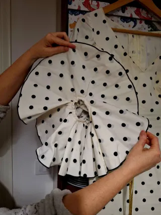 Traje de Flamenca blanco y rosa