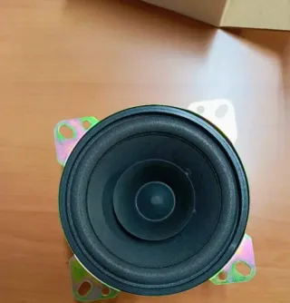 Lote 4 altavoces 4 / 10cm