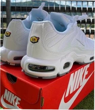 Nike Air Max Plus TN Blancas Talla 37.5