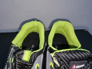 Zapatos de seguridad, 46