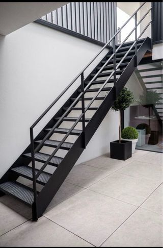 Escalera Metàlica Recta