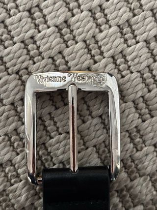 Cinturón Vivienne Westwood Negro Hebilla Plateada
