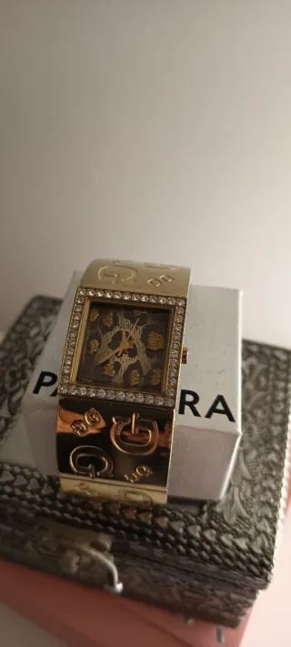Reloj Guess Dorado Leopardo