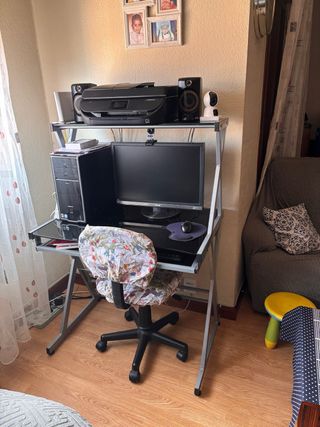 Ordenador PC Negro y Plata