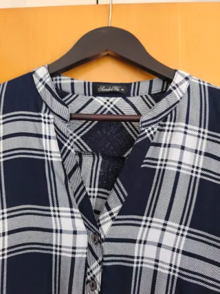 Camisa a cuadros verde y negra