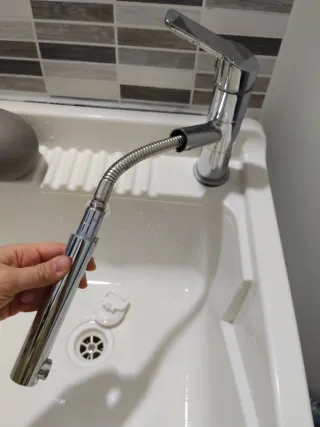 Lavatoio completo di mobile con rubinetto