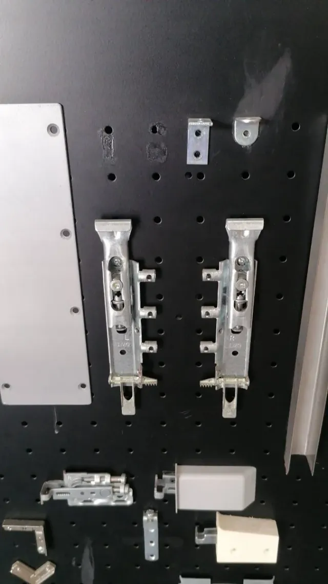 Colgadores ocultos Indaux