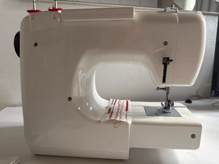 Macchina da cucire Lervia KH4000 funzionante