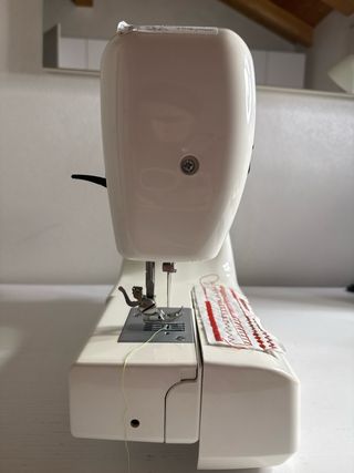 Macchina da cucire Lervia KH4000 funzionante