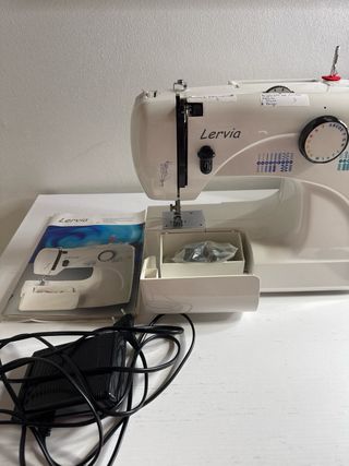 Macchina da cucire Lervia KH4000 funzionante