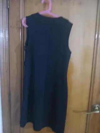 Vestido negro Morgan sin mangas midi
