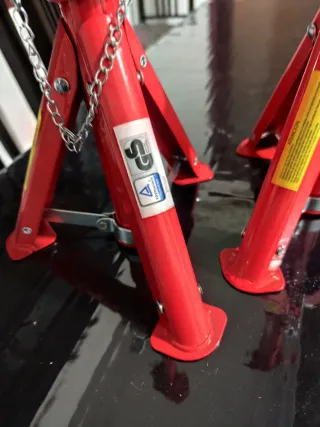 Borriquetas de coche rojas (2 unidades)