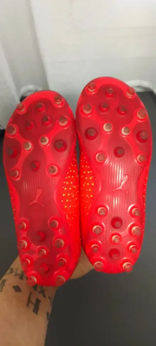Botas Puma Fútbol Tacos Césped Artificial Talla 31