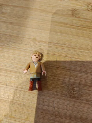 Figura Playmobil niño marrón