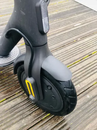 Monopatín Eléctrico Xiaomi Scooter Essential