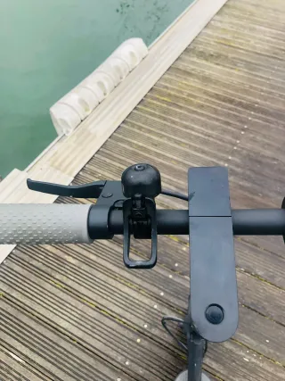 Monopatín Eléctrico Xiaomi Scooter Essential