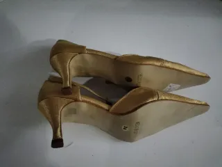 Zapatos de tacón Jennifer Palladini Beige/Oro