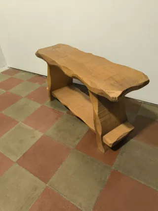 Banco rústico de madera