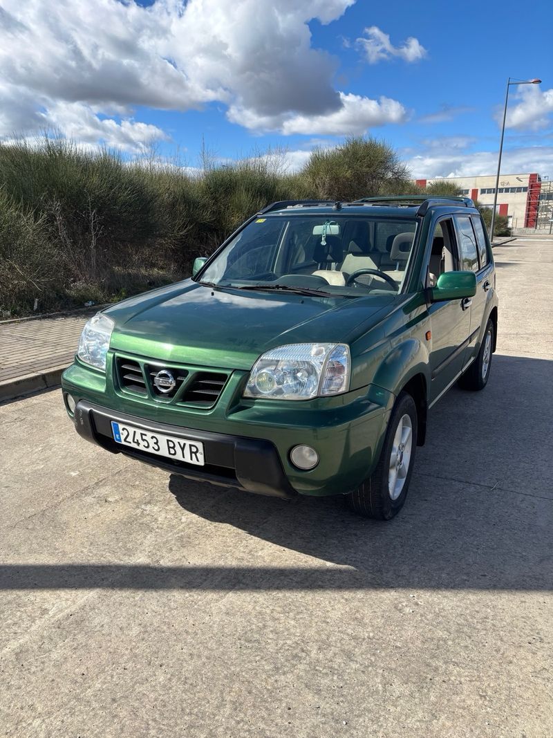 Nissan X-Trail 2002 - foto 1