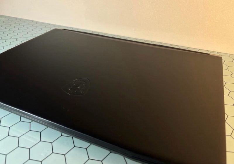 Portátil MSI katana gf66 afbeelding 4