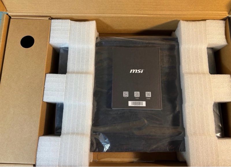Portátil MSI katana gf66 afbeelding 7