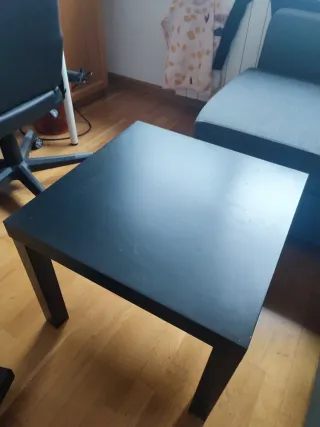 Mesa auxiliar negra Ikea