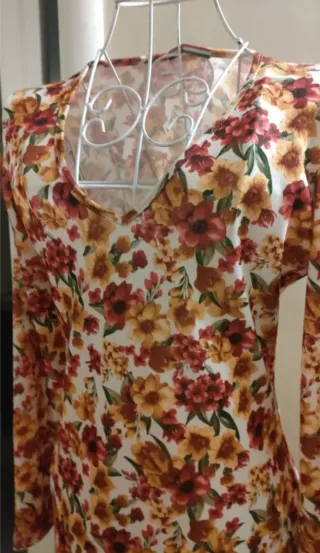 Abito nuovo fantasia floreale