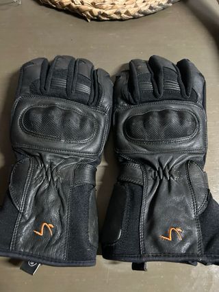 Casco Nexx Trail y Guantes Moto