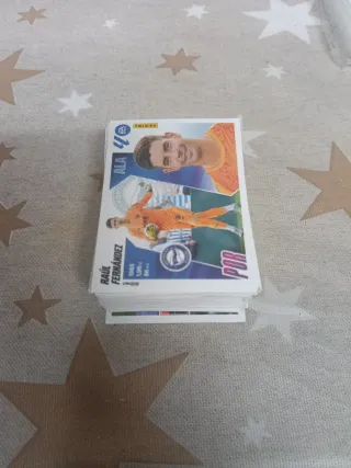 Lote cromos Liga Este 2025-26 +200 cromos diferent