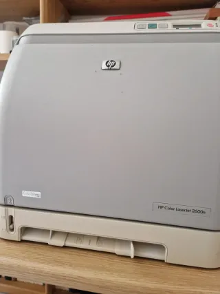 Impresora HP LaserJet 2600 color