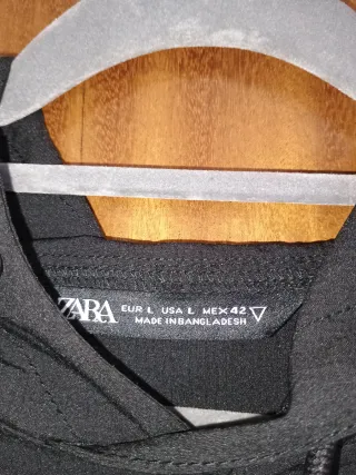 Cortavientos hombre con capucha negro