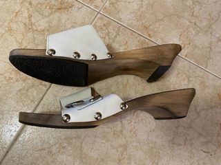 Sandalias zueco DRANNI blancas suela madera