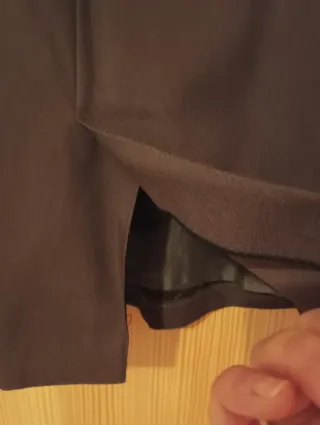 Falda marrón por debajo rodilla T. 54