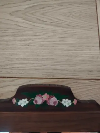 Palanganero de castaño con accesorios