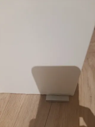 Armario blanco de madera